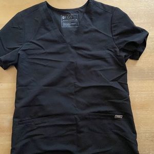 Black figs scrub top